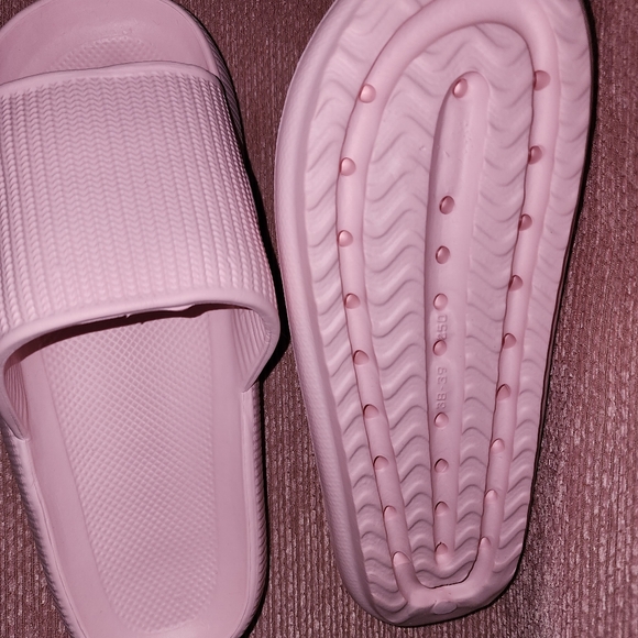 Sandals-Cloudies - Picture 3 of 6